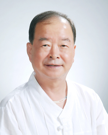 Cheong-Man Kim 사진